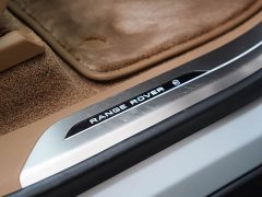 Land Rover Range Rover 4.4 V8 SV Prestige Genesis Extended Wheelbase - ფოტო 17