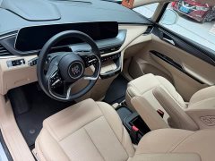 Buick GL8 New Energy Lusang Respect Edition - ფოტო 10