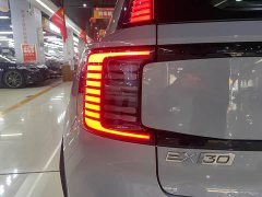 Volvo EX30 2025 Rear-Wheel Drive Extended Range Ultra - ფოტო 13