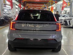 Volvo EX30 2025 Rear-Wheel Drive Extended Range Ultra - ფოტო 16
