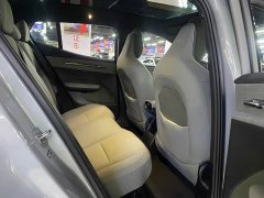 Volvo EX30 2025 Rear-Wheel Drive Extended Range Ultra - ფოტო 9