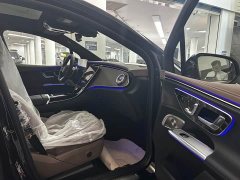 Mercedes-Benz EQE SUV 500 4MATIC Luxury - ფოტო 13