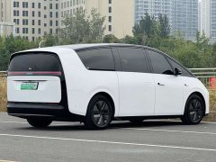 Li Auto MEGA 2025 Home Family Edition - ფოტო 10