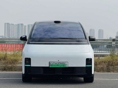 Li Auto MEGA 2025 Home Family Edition - ფოტო 2
