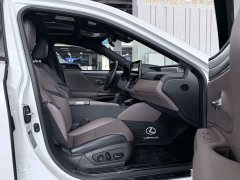 Lexus ES 200 Premium Edition - ფოტო 12