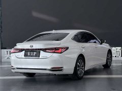 Lexus ES 200 Premium Edition - ფოტო 5