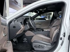 Lexus ES 200 Premium Edition - ფოტო 9