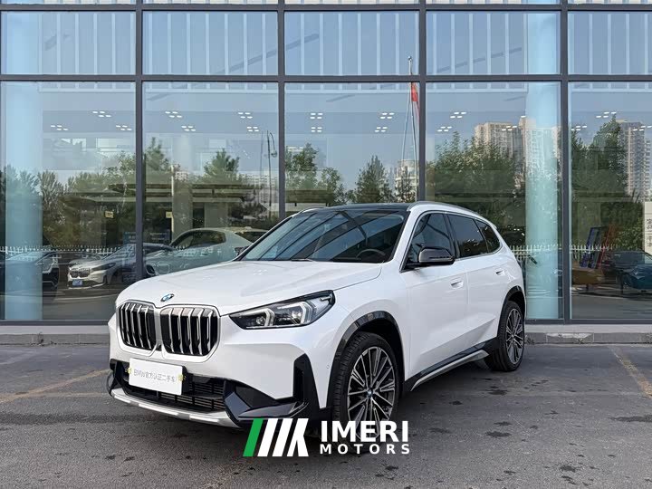 BMW X1 xDrive25Li X Design Package