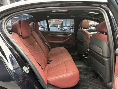 BMW 5 Series 530Li Luxury M Sport Package - ფოტო 7