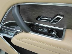 Land Rover Range Rover 2025 3.0L V6 400PS Extended Wheelbase Prestige Edition - ფოტო 18