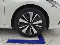 Nissan Teana 2.0L XL Comfort - photo 4