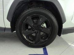 Toyota RAV4 2.0L CVT FWD Fashion Plus Edition - ფოტო 6