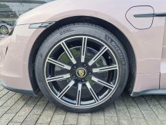 Porsche Taycan - ფოტო 10