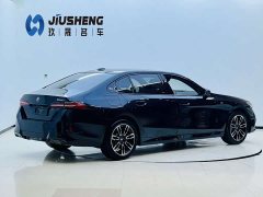 BMW 5 Series 530Li Premier M Sport Package - ფოტო 5