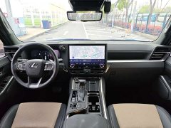 Lexus GX OVERTRAIL Peak Edition - ფოტო 17