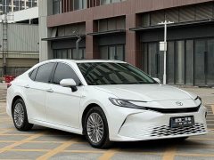 Toyota Camry Hybrid 2.0L HGVP Luxury - ფოტო 3