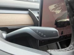 Tesla Model Y Rear-Wheel Drive - ფოტო 7