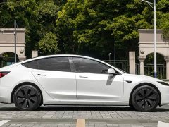 Tesla Model 3 2026 Long Range Rear-Wheel Drive - ფოტო 7