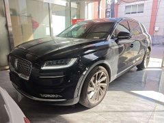Lincoln Explorer 2.7T AWD Prestige - ფოტო 1