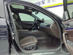 BMW 5 Series Facelift 530Li Premier M Sport Package - ფოტო 8