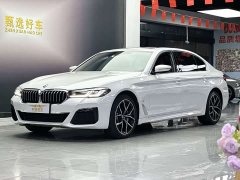 BMW 5 Series Facelift 530Li M Sport Luxury - ფოტო 1