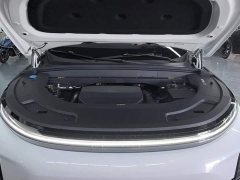 Li Auto L7 Pro - ფოტო 10