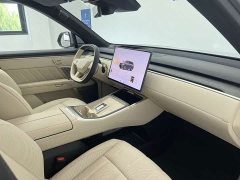 Nio Lerado L90 Ultra Six-Seater - ფოტო 12