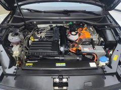 Volkswagen Magotan PHEV 2022 GTE Luxury - ფოტო 10