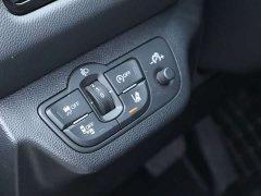 FAW Hongqi H5 2020 1.8T Automatic Smart Connected Flagship Comfort Edition - ფოტო 15
