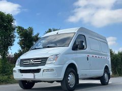 New Journey Xintu V80 2.0T Manual Classic City King Long Wheelbase High Roof 3-Seater - ფოტო 1