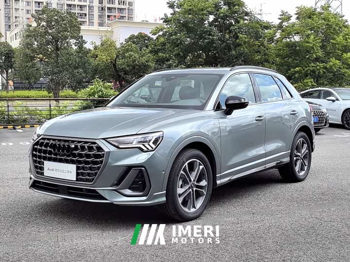 Audi Q3 40 TFSI Sporty Fashion Edition - ავტომობილი ჩინეთიდან