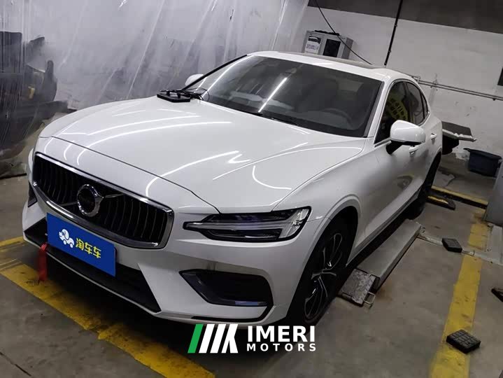 Volvo S60 T4 Intelligent Luxury Edition