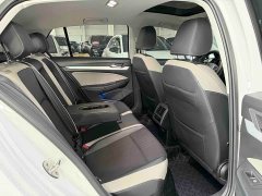 Volkswagen Golf 280TSI DSG Pro - ფოტო 16