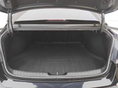 Hyundai Elantra 1.5L CVT LUX Black Knight Limited Edition - ფოტო 4