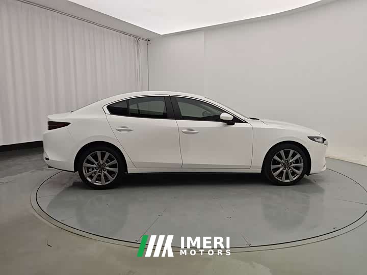 Mazda3 Axela 2.0L Automatic Elegant Edition - ავტომობილი ჩინეთიდან
