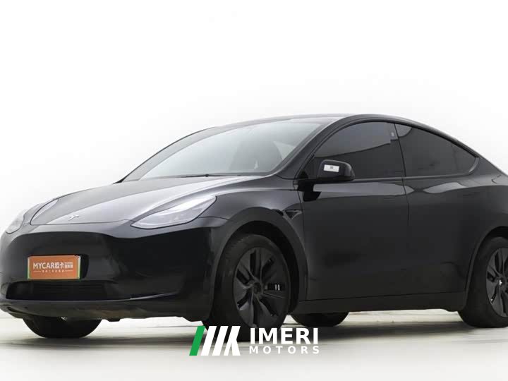 Tesla Model Y Facelift Rear-Wheel Drive