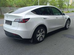 Tesla Model Y 2022 Facelift Rear-Wheel Drive - ფოტო 20