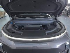 Li Auto L8 Max Intelligent Refresh Edition - ფოტო 10