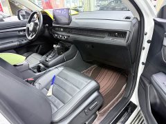 Honda CR-V 240TURBO FWD Active 5-Seater - ფოტო 20