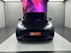 Tesla Model Y Rear-Wheel Drive - ფოტო 2