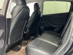 Tesla Model Y Rear-Wheel Drive - ფოტო 5