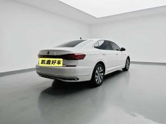 Volkswagen Passat Plug-in Hybrid 430PHEV Hybrid Luxury Edition - ფოტო 4