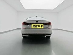 Volkswagen Passat Plug-in Hybrid 430PHEV Hybrid Luxury Edition - ფოტო 5
