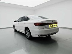 Volkswagen Passat Plug-in Hybrid 430PHEV Hybrid Luxury Edition - ფოტო 6