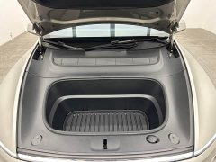 Tesla Model Y L Long Range All-Wheel Drive - ფოტო 9
