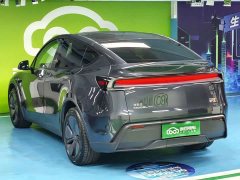 Tesla Model Y Long Range All-Wheel Drive Launch Edition - ფოტო 18
