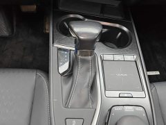 Lexus UX 2020 200 Special Edition - ფოტო 16