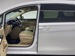 Buick GL8 New Energy Lusang Respect Edition - ფოტო 16