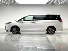 Buick GL8 New Energy Lusang Respect Edition - ფოტო 7