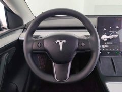 Tesla Model Y Rear-Wheel Drive - ფოტო 15